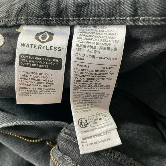 Levi's Women's Black 94 Baggy Straight Leg Jeans - Picture 5 of 8